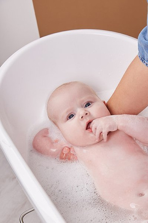 Zestaw bébé-jou Wanienka Sense Edition z czujnikami temperatury Biała 420201 + stojak