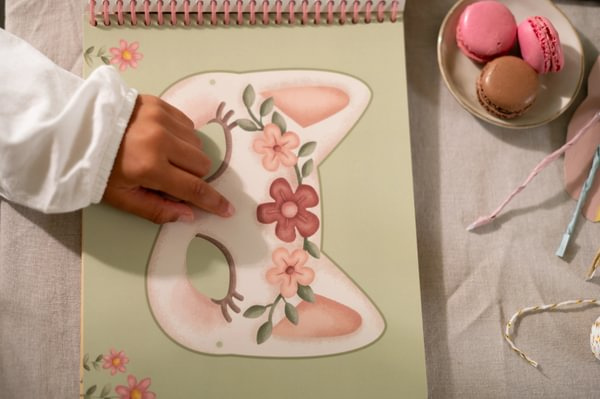 Little Dutch Kreatywny zeszyt z nożyczkami Rosa & Friends