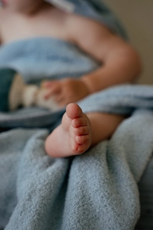 Little Dutch Bawełniany ręcznik z kapturem 100x100 cm Blossom