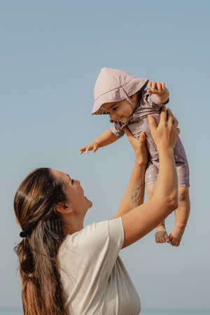 Little Dutch Swimsuit z rękawami Mauve Blossom - 98/104 CL45473917